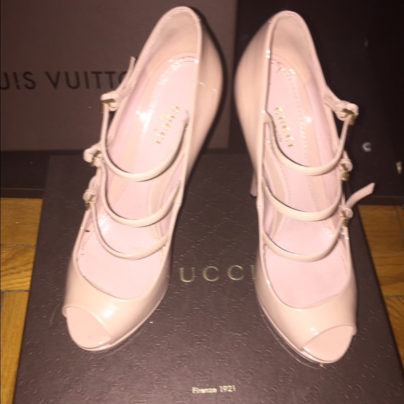 *SOLD* Gucci Peep Toe Strappy High Heels - Picture 2 of 4