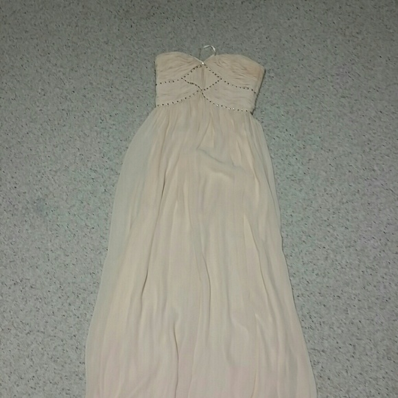Beautiful strapless light pink prom dress