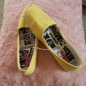 Fun and Flirty!Rock Candy Flats.