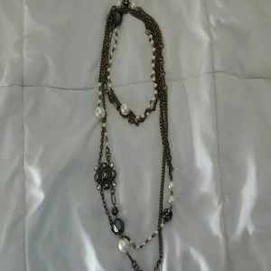 Bundle necklace and purse