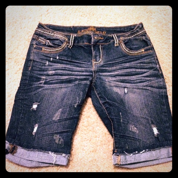 Denim cut off shorts (knee high)