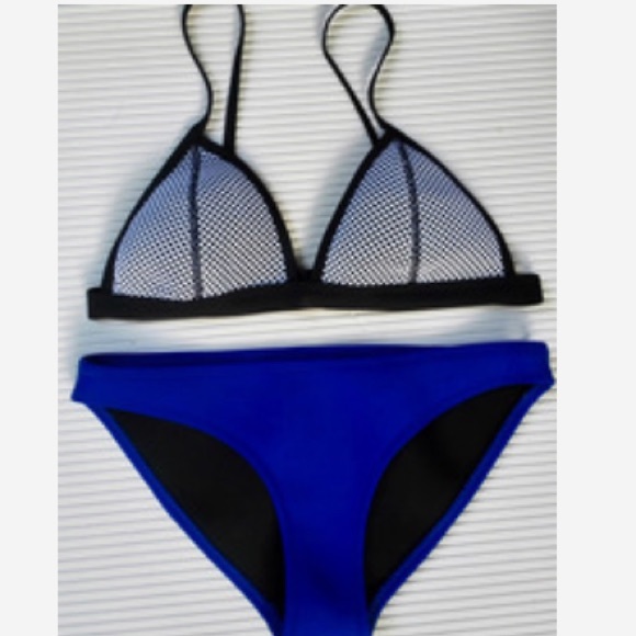 Other - Size small triangl look alike in blue