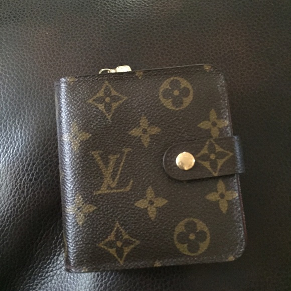 Authentic Louis Vuitton Wallet