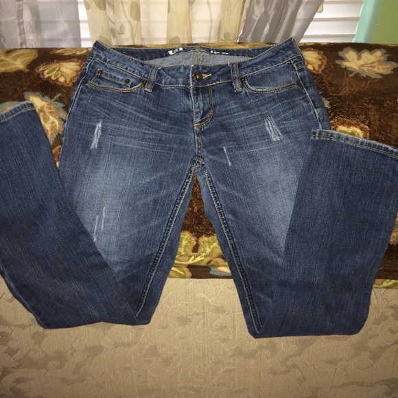 Bullhead brand jeans!