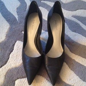 Nine West pointy toed heels 10