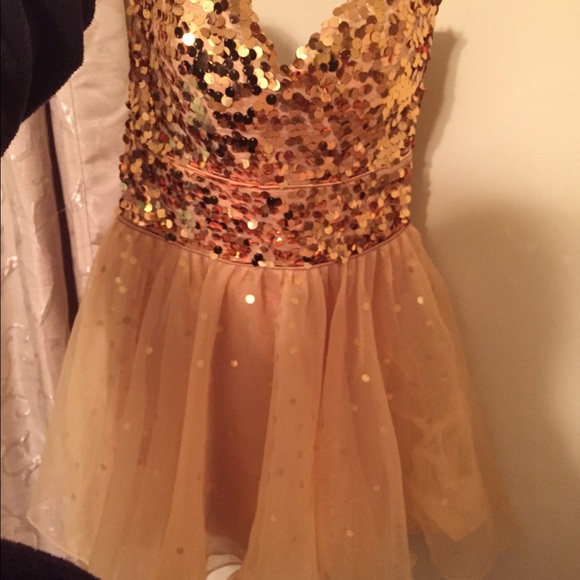 Prom dress, gold sequins