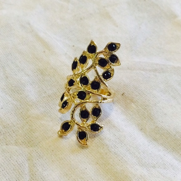 Black crystal ring