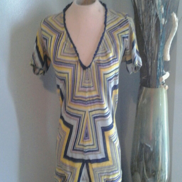 AUTHENTIC MISDONI SEXY V NECK TOP! - Picture 1 of 4