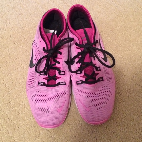 Nike Shoes - Size 10 Nike Free. Pink/Magenta
