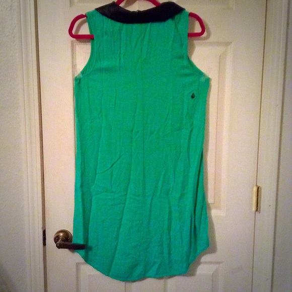 FINAL ✂️! Mint & Faux Leather Collar Tunic - Picture 3 of 4