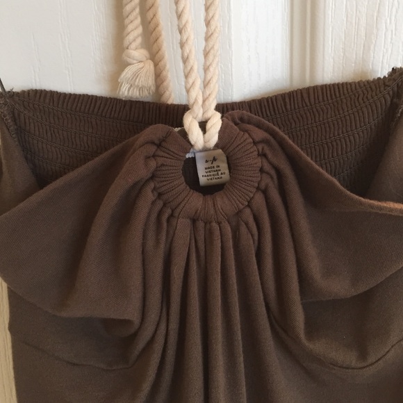 Brown key hole halter dress - Picture 3 of 3