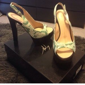 Heels and top bundle