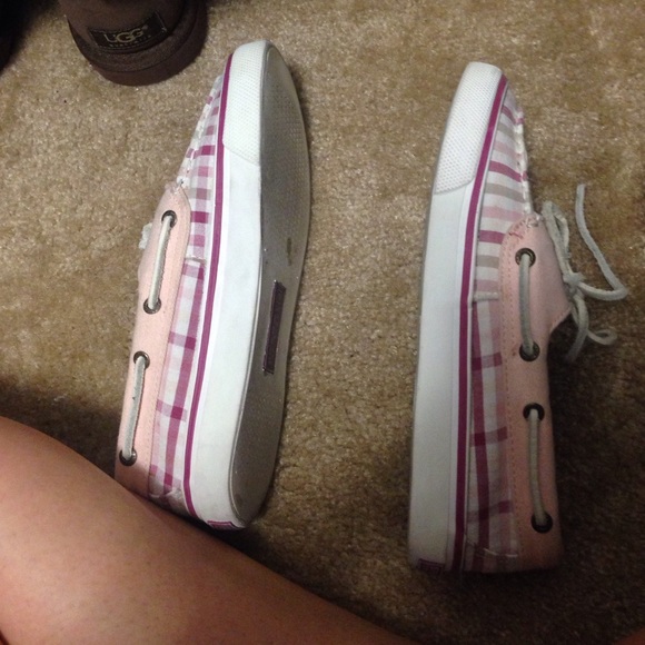 Slightly worn sperrys. They still look really good - Picture 2 of 4