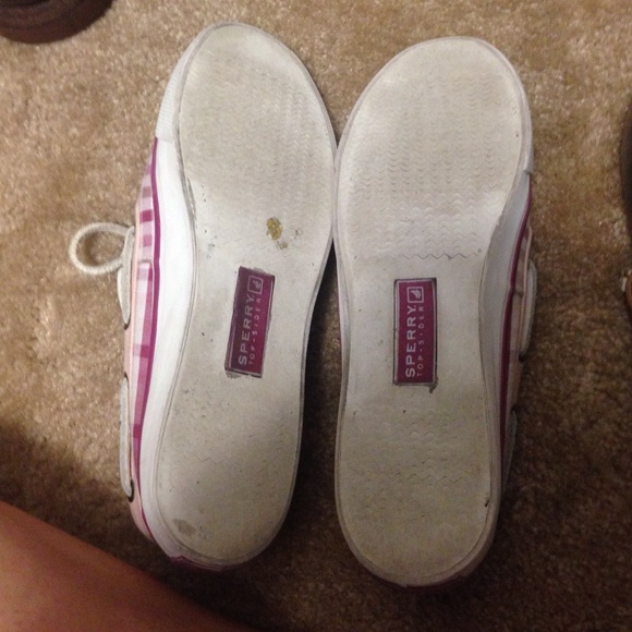 Slightly worn sperrys. They still look really good - Picture 3 of 4