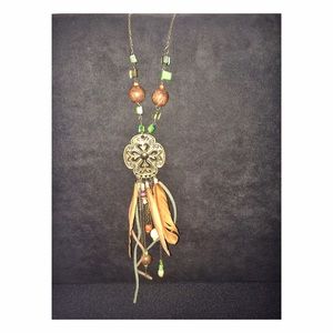 Cute Boho-chic Necklace!