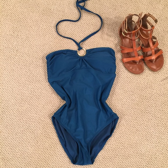 One piece bathing suit