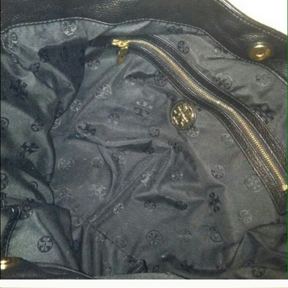 Traded for another tory bag - Picture 2 of 3