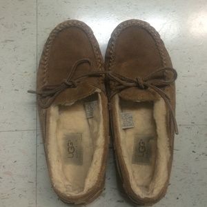 Gently worn ugh slipper moccasins