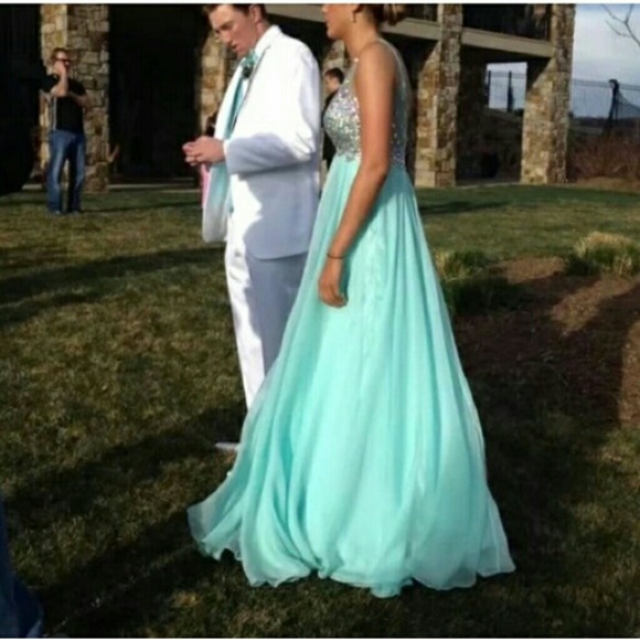 Prom Dress - Picture 4 of 4