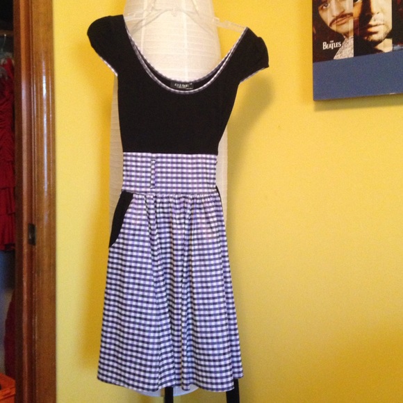 1950's style🔥 - Picture 2 of 2