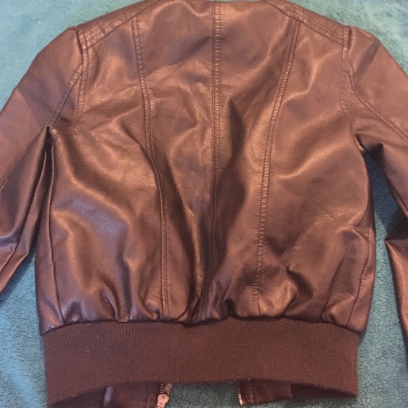 Leather jacket - Picture 4 of 4