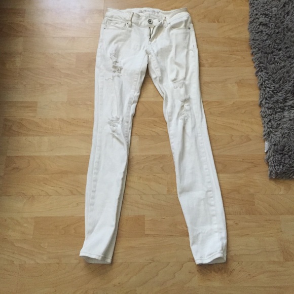 White ripped skinny jeans
