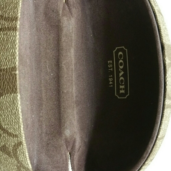 Coach sunglass/eyeglass case