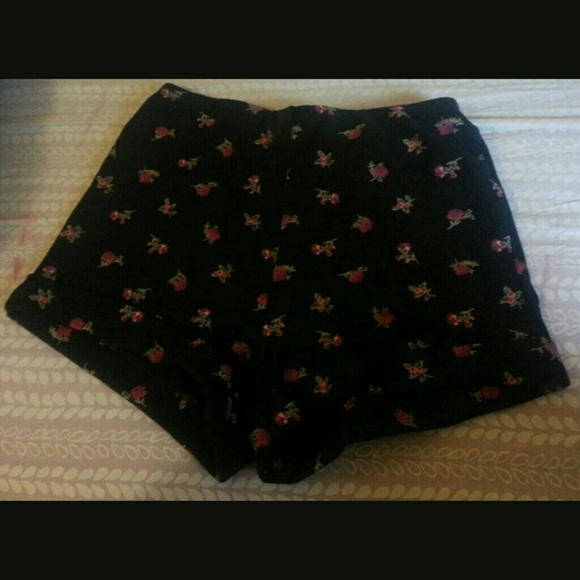 Floral Print Highwaist shorts