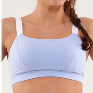 Lululemon "adjust me" bra
