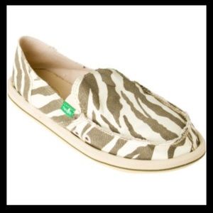 Animal print Sanuks