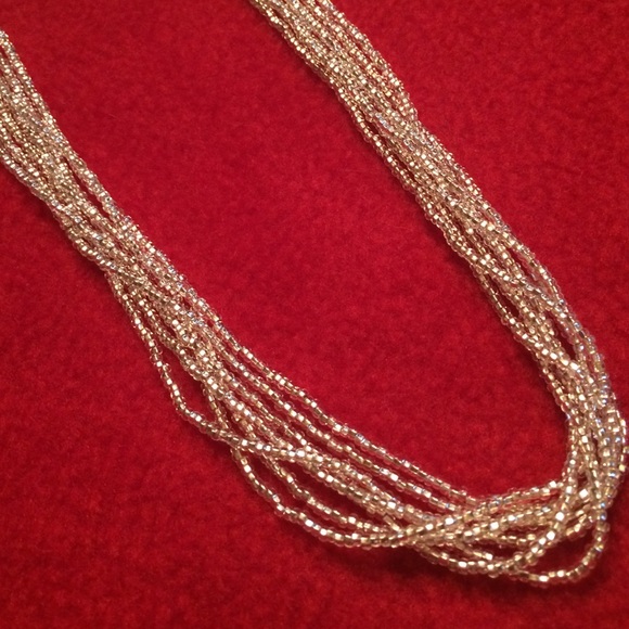 ❌SOLD❌ Beautiful silvertone statement necklace - Picture 4 of 4