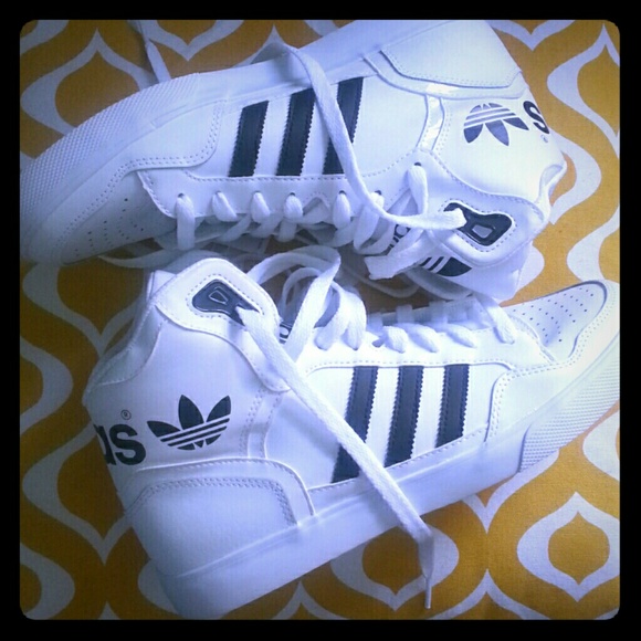 Adidas originals extaball (womens)