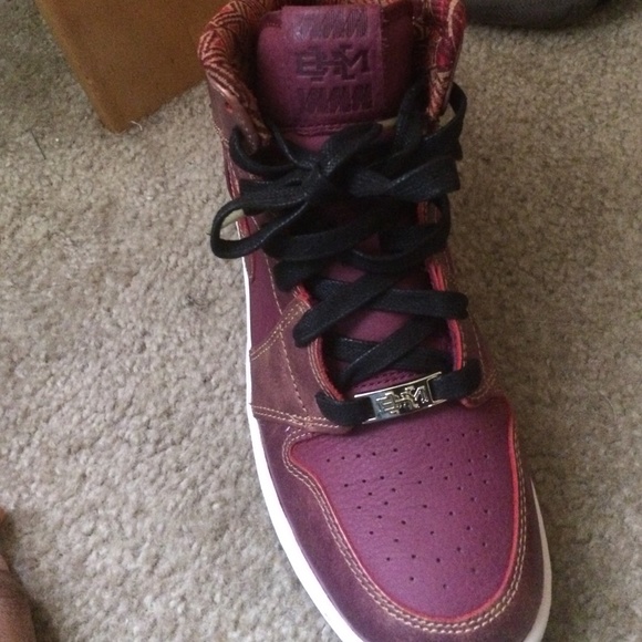 Jordan 1 BHM - Picture 4 of 4