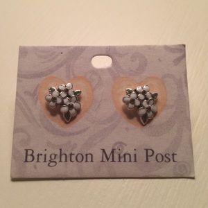 Brighton Mini Post flower earrings (NEGOTIABLE)