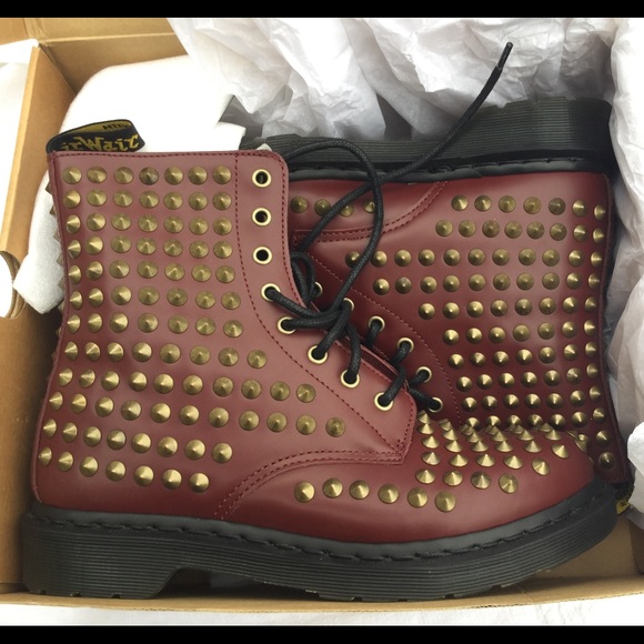 dr martens spike