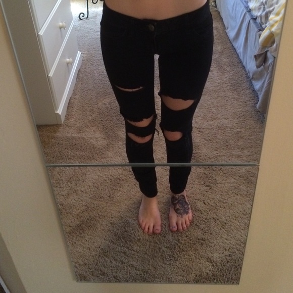 American eagle ripped black jeans