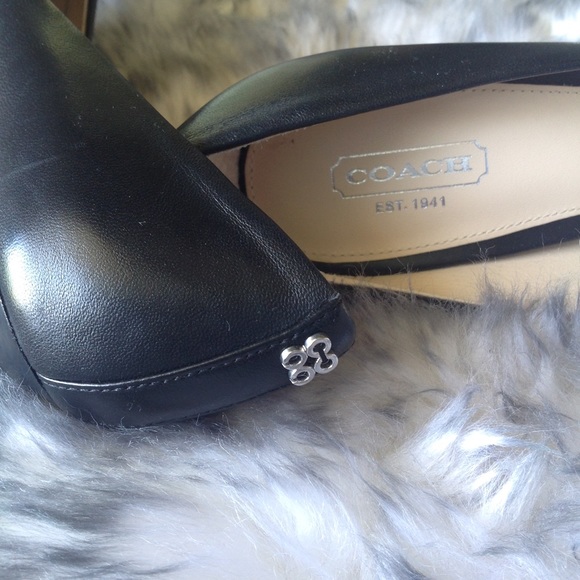 SOLD!! New COACH leather classic pumps black 7.5 - Picture 3 of 4