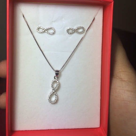 New Infinity Necklace & Earring Set