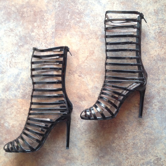 SOLD!πΈNEW JEFFREY CAMPBELL Tall black cage sandal - Picture 2 of 4