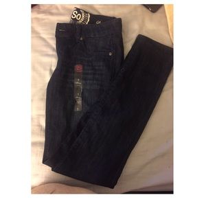 Skinny Jeans size 7 in Juniors size Brand New!!!!!