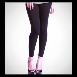 🌟SALE!✨ BUNDLED: Pair of Leggings