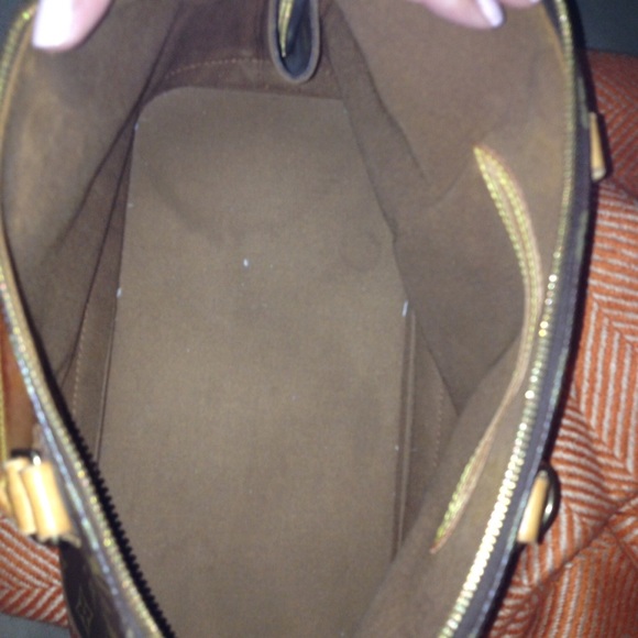 Additional pictures to LV Alma bag - Picture 3 of 4