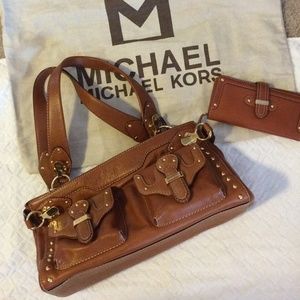 **REDUCED** Michael Kors Leather Handbag & Wallet