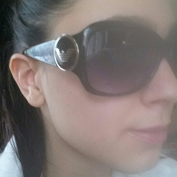 Sunglasses - Picture 3 of 3