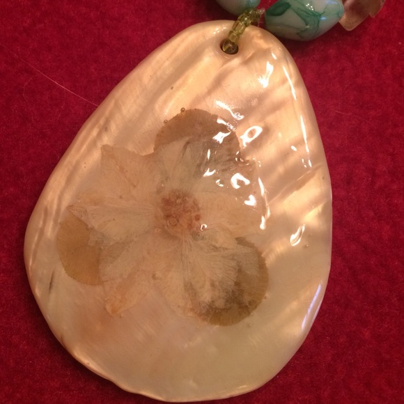 ❌SOLD❌ Unique necklace - Picture 3 of 3