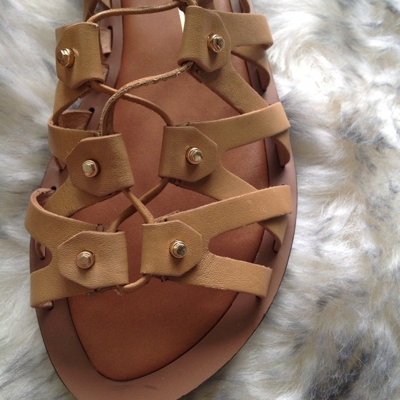 🌸SOLD🌸NEW DOLCE VITA leather lace up sandals 6.5 - Picture 3 of 4
