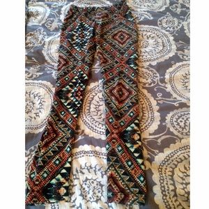 Aztec printed leggings