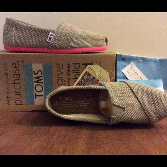 TOMS Classics Grey Farrin Pop Pink Slip On 5
