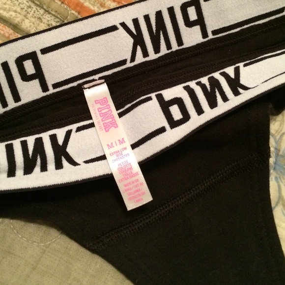 VS undies size M