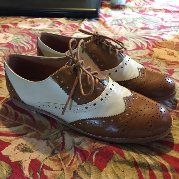 NWOT Wanted Oxfords